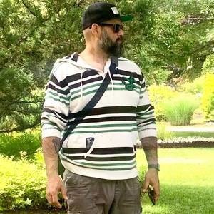 Meet your Posher, Jose ariel